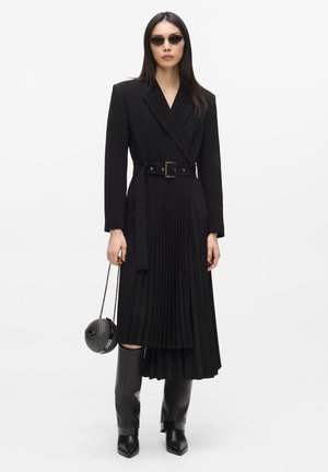 KARL LAGERFELD, K/SIGNATURE CURVED SPHERE ST - Taška cez plece - black embellishment