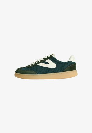 Tretorn, COURT '77 MSH UNISEX - Sneakers - green/broken white