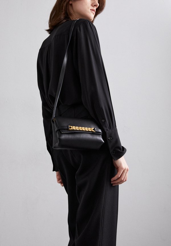 MINI CHAIN POUCH LONG STRAP - Cross body bag