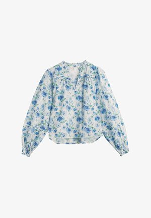 Langærmet hvid bluse med blåt blomsterprint, V-udskæring, løs pasform og rynkede ærmekanter.