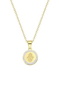 Gouden ketting met een ronde hanger met een handsymbool, omringd door een ring van heldere edelstenen en een delicaat kettingontwerp.