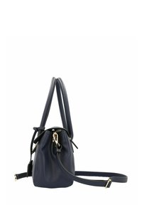 Sac seau en cuir marine avec fermeture à cordon, deux poignées courtes, bandoulière longue ajustable et détails en métal doré.