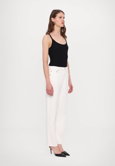 Agolde 90'S PINCH WAIST CROP - Laisvo kirpimo džinsai - marshmallow clean white