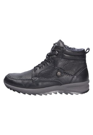 Bottines en cuir noir avec une finition texturée, bout rond, design à lacets et semelle en caoutchouc robuste pour une meilleure adhérence.