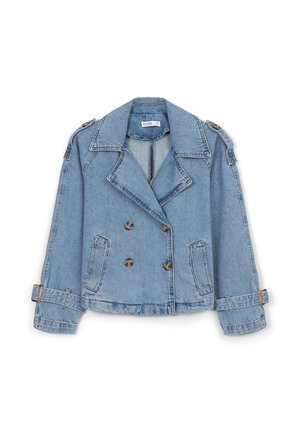 Veste en denim bleu clair avec fermeture à double boutonnage, grands revers, épaulettes et deux poches avant.