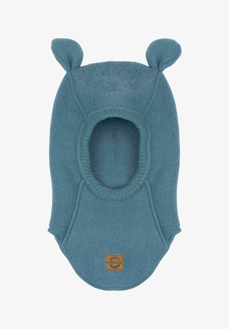 Balaclava din fleece albastru, cu accente rotunjite pentru urechi și o deschidere circulară pentru față, având un finisaj texturat și o etichetă de brand în partea de jos.