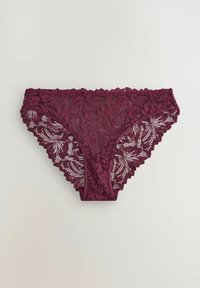 Burgunder Spitzenunterwäsche mit Blumenmuster, gewelltem Rand und transparenter Textur. Merkmale sind filigrane Details und ein weicher Bund.