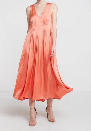 Festklänning - coral