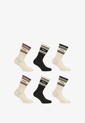 Trois paires de chaussettes mi-mollet : deux beige avec des rayures bordeaux et une avec des rayures noires ; une paire de chaussettes noires unies ; texture côtelée.