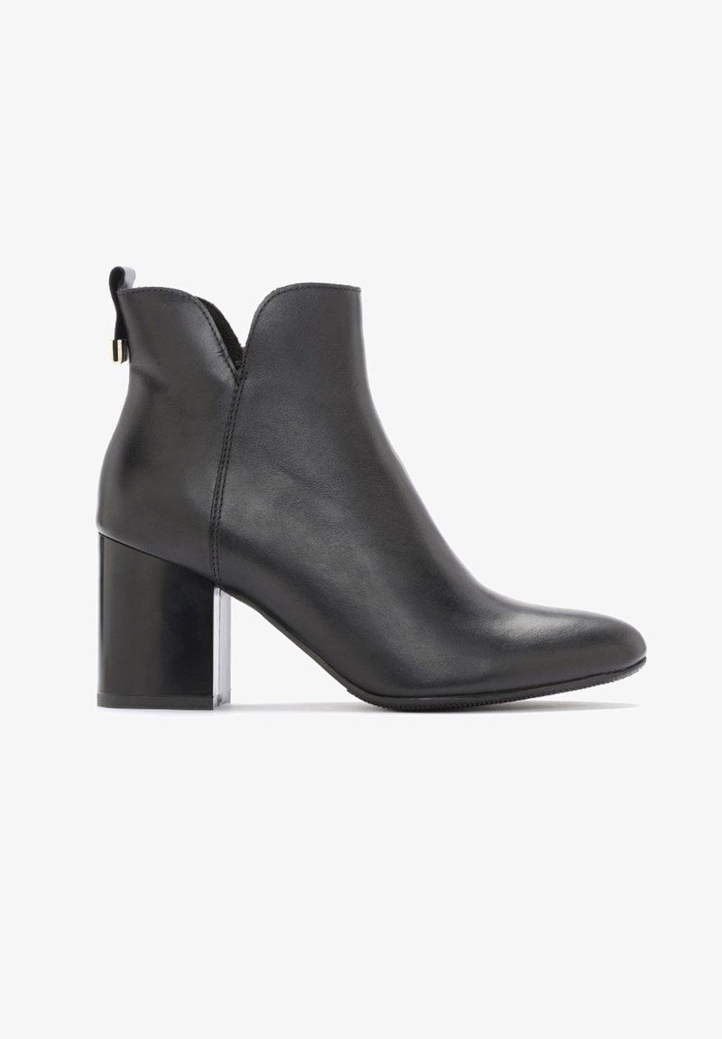 RYŁKO Ankle boot