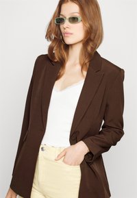YAS YASBLURIS - Bleiseri - seal brown