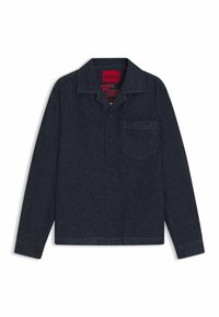 Mørk denimjakke med krave, frontknaplukning, en brystlomme og diskrete stikninger. Indvendig label er rød.