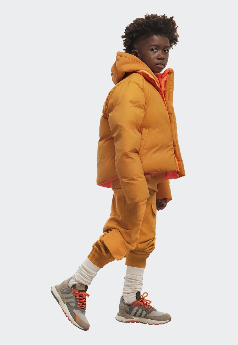 adidas winterjacke orange