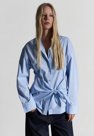 Bershka TIED PRINT - Cămașă - dark blue