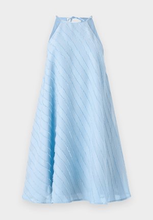 Lyseblå uten ermer kjole med halterneck-design. Har diagonale teksturerte striper og en flytende A-linje silhuett.