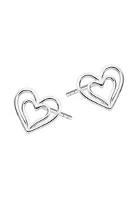 Srebrne kolczyki w kształcie serca z gładkim, polerowanym wykończeniem, przedstawiające splecione serca z zapięciem na szpilkę.