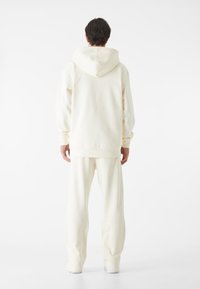 9N1M SENSE HERREN SENSE  - Joggebukse - whitesand