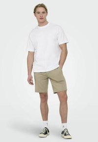 Only & Sons ONSMARK - Shorts - chinchilla
