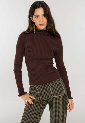 AJUSTADO CON CUELLO ALTO - Pullover - marrón