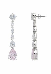 Orecchini d'argento pendenti con una fila di pietre trasparenti che terminano con un grande gioiello di forma a goccia rosa, uno mostrato frontalmente, l'altro in vista laterale.