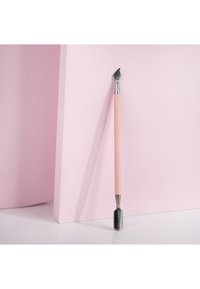 Miniatyrbilde 3