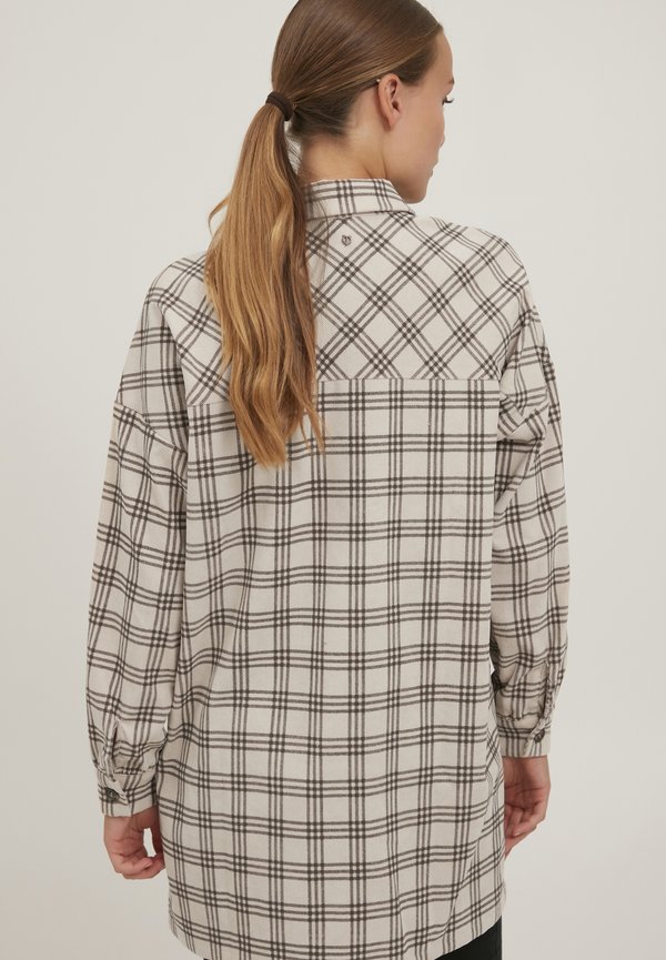 PZLavinda - Button-down blouse4