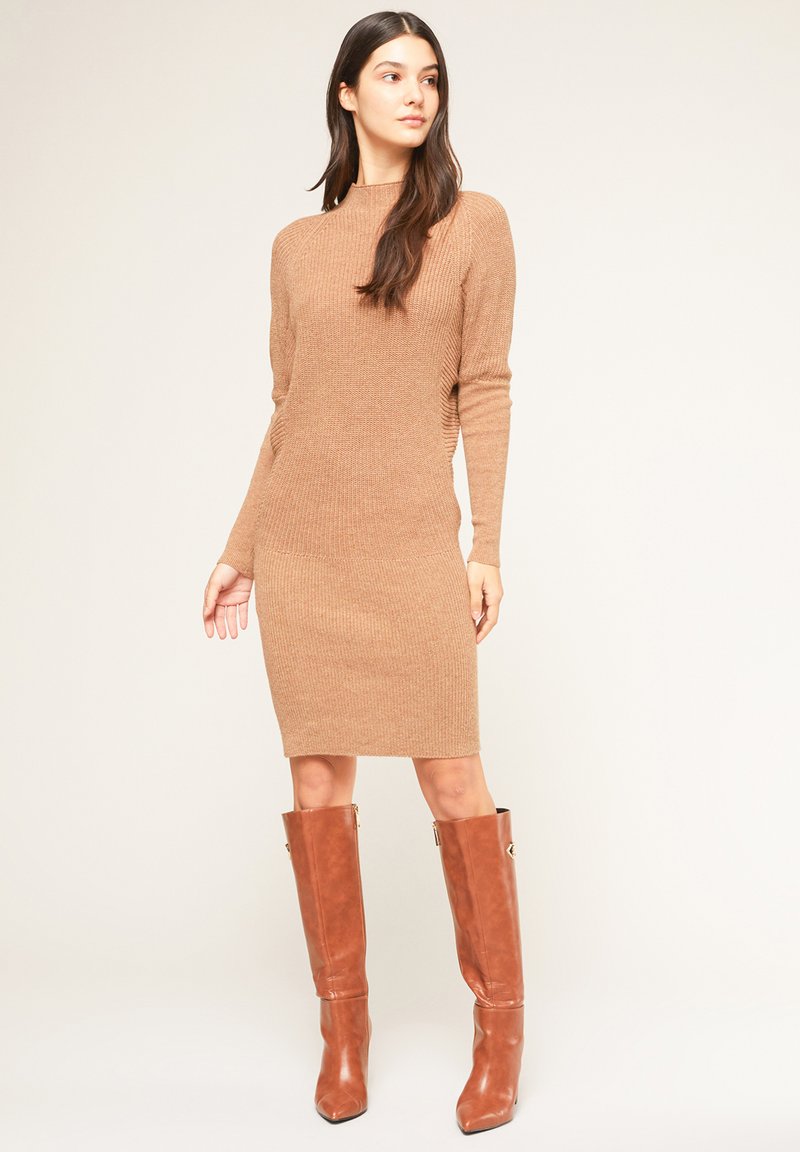 Motivi CORTO IN - Gebreide jurk - beige - Zalando.nl