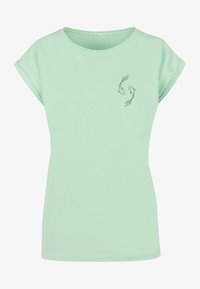 Unselected, neo mint