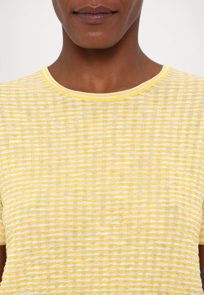 CLOSED CREW NECK SHORT SLEEVE - Print T-shirt - yellow