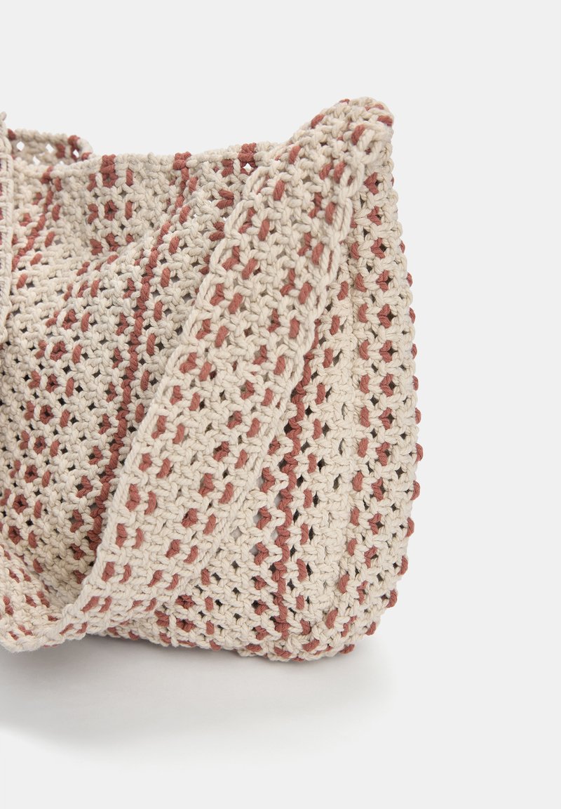 PULL&BEAR MACRAMÉ STRIPED - Handtasche - beige - Zalando.de