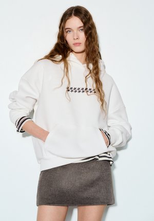 PULL&BEAR STAR - Hoodie - white