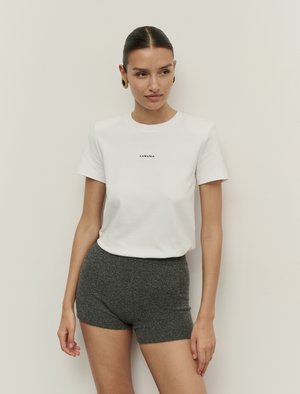 PAT - Tričko s potlačou - white