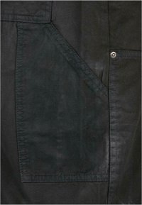 Urban Classics DOUBLE KNEE CARPENTER - Šortky - black