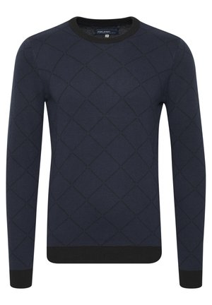 Dunkelblauer Strickpullover mit einem Rautenmuster, Rundhalsausschnitt und schwarzem Besatz an den Bündchen und am Saum. Das Material wirkt weich und strukturiert.