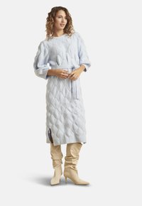 Non selezionato, light blue