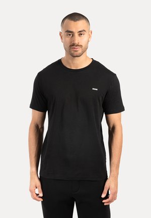 ILYAS - T-Shirt basic - schwarz