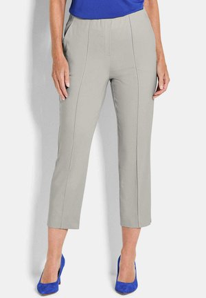 7/8-BENGALIN BELLA MIT BIESEN - Stoffhose - stone