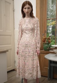 Needle & Thread FLORET BALLERINA DRESS - Vestido de cocktail / Vestido de festa - petal pink