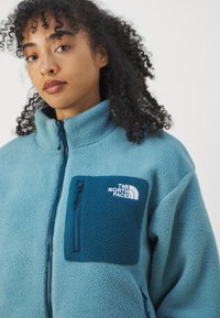 The North Face YUMIORI REVERSIBLE JACKET - Jakna od flisa - midnight petrol/algae blue