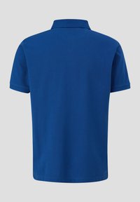 Polo shirt blu in tessuto a maglia tessurizzato, maniche corte e colletto classico. Il retro è semplice, senza ulteriori dettagli o motivi.