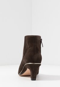 Clarks Enkelkaarsjes - taupe