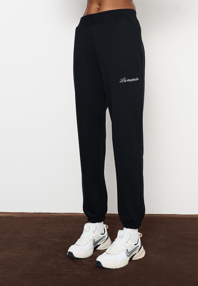 LA MANIA Treningo apatinė dalis - black