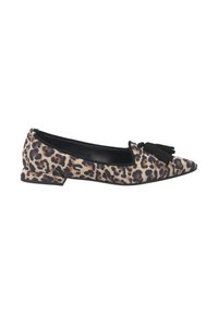 Leopard print flat shoe with a pointed toe, featuring a black tassel accent and a small heel. Fabric upper with a smooth texture.