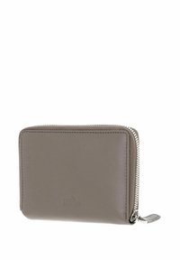 Portefeuille anti-RFID en cuir gris lisse. Forme rectangulaire avec une fermeture éclair argentée et un logo embossé sur le devant.