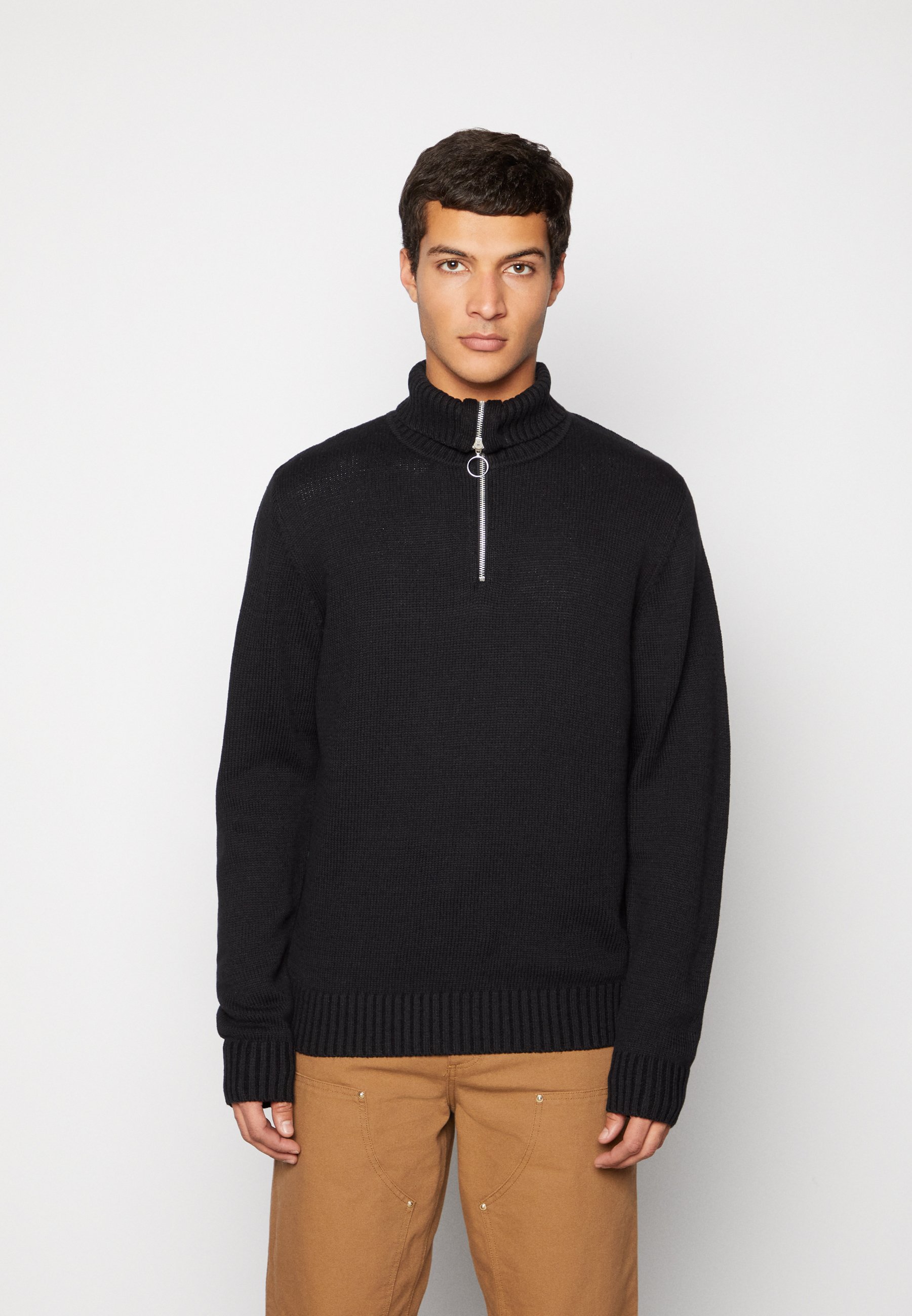zip roll neck