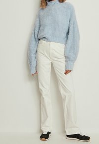 NA-KD Strickpullover - blue
