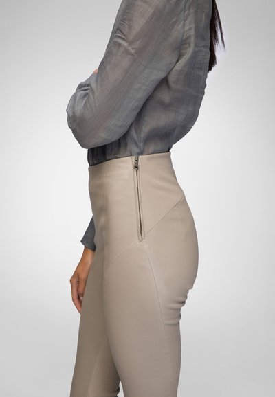 VSP ANTONIA - Leren broek - beige
