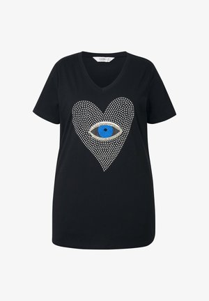Zwarte V-hals t-shirt met een hartontwerp van rhinestones, met een centraal blauw oogmotief. Korte mouwen, zachte stof, ontspannen pasvorm.