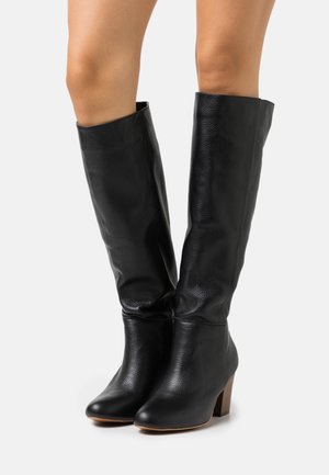 L37 Stiefel - black