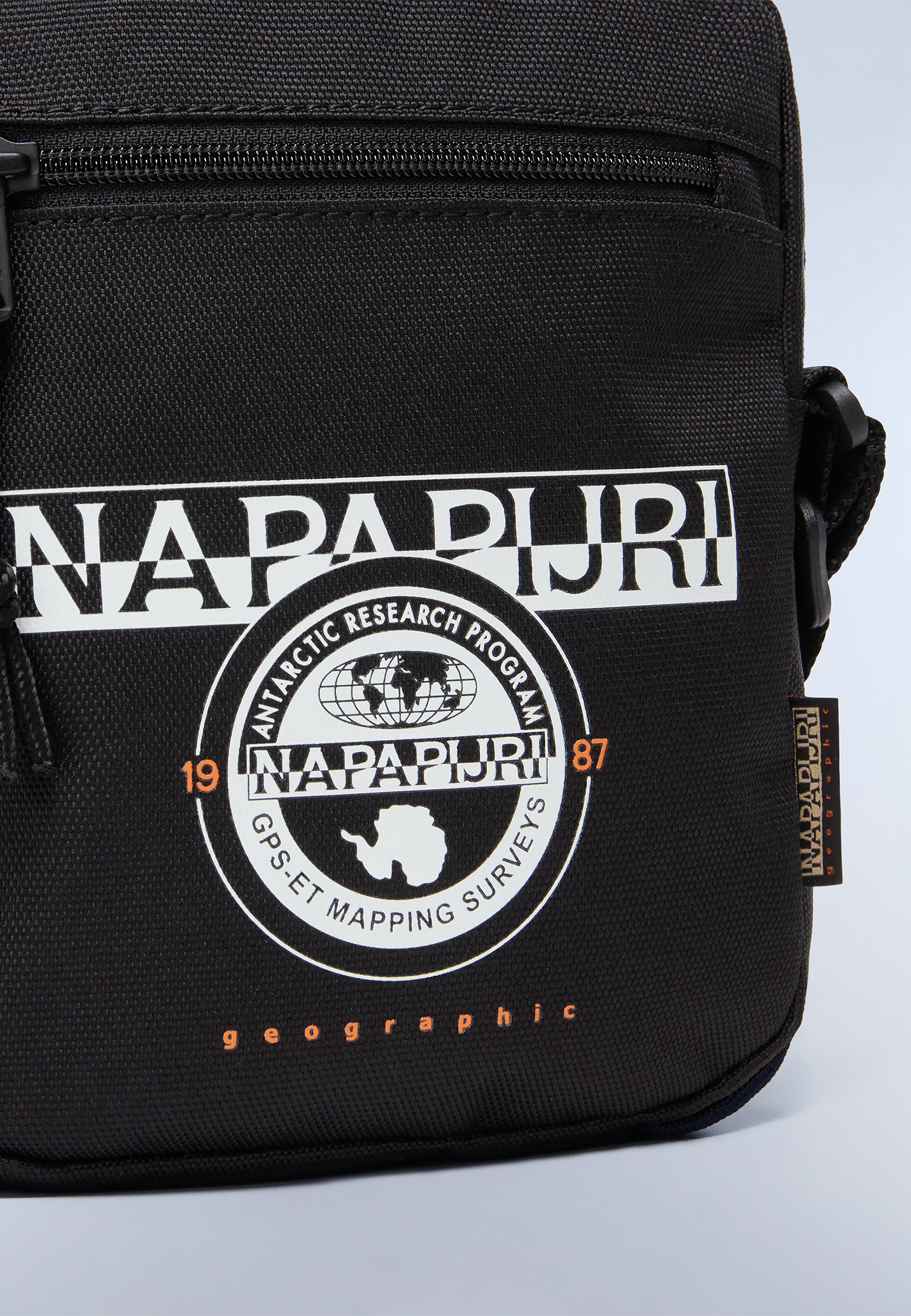 Napapijri Cross body bag - black - Zalando